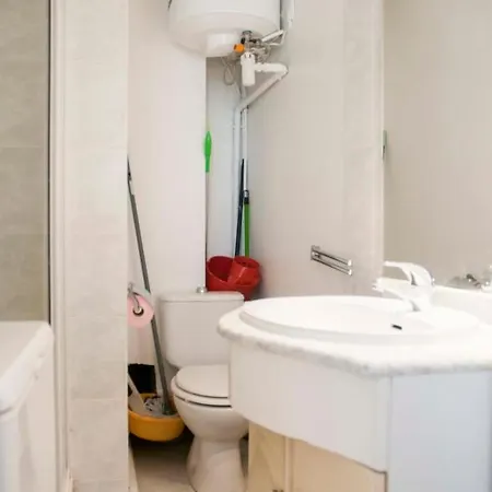 Bright Apartment In Paris *