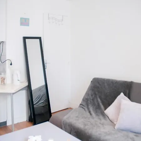דירה Bright Apartment In Paris *